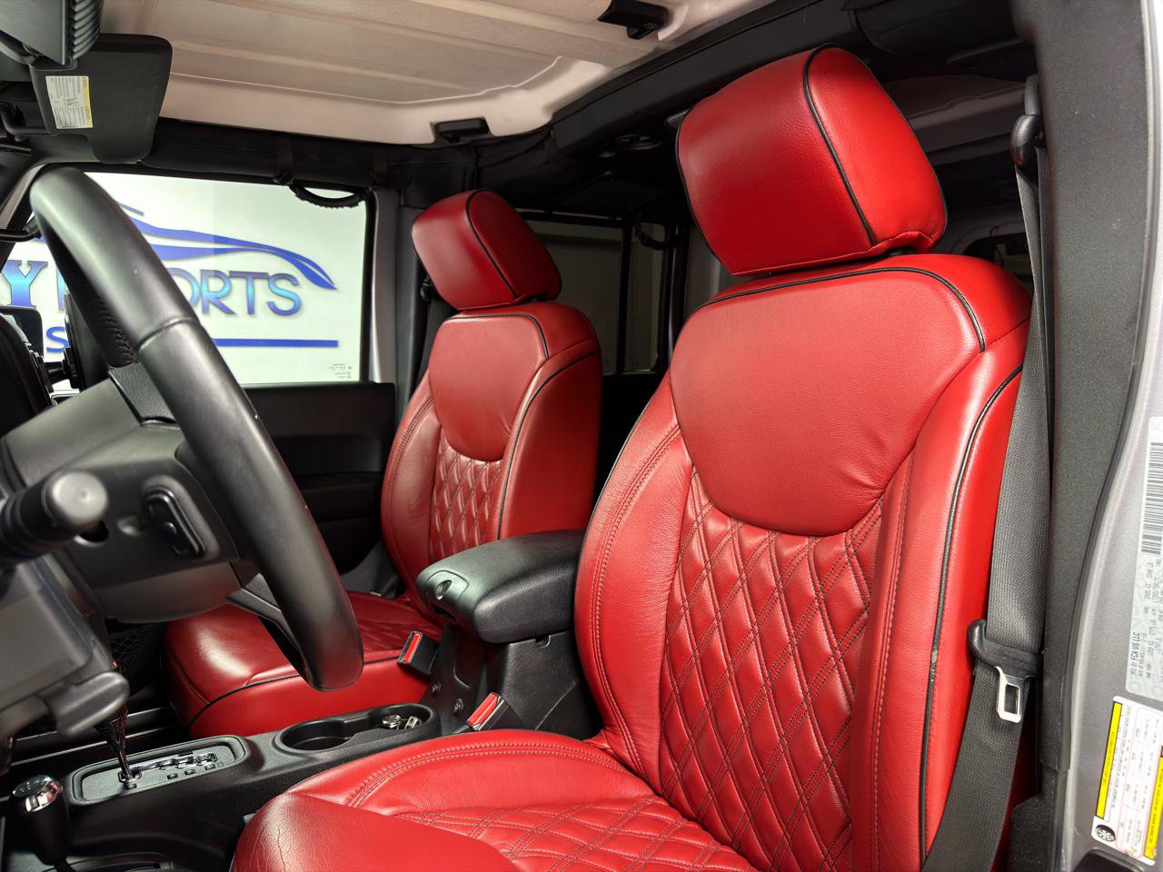 Used 2018 Jeep Wrangler Unlimited Sport AWD/4WD image 11