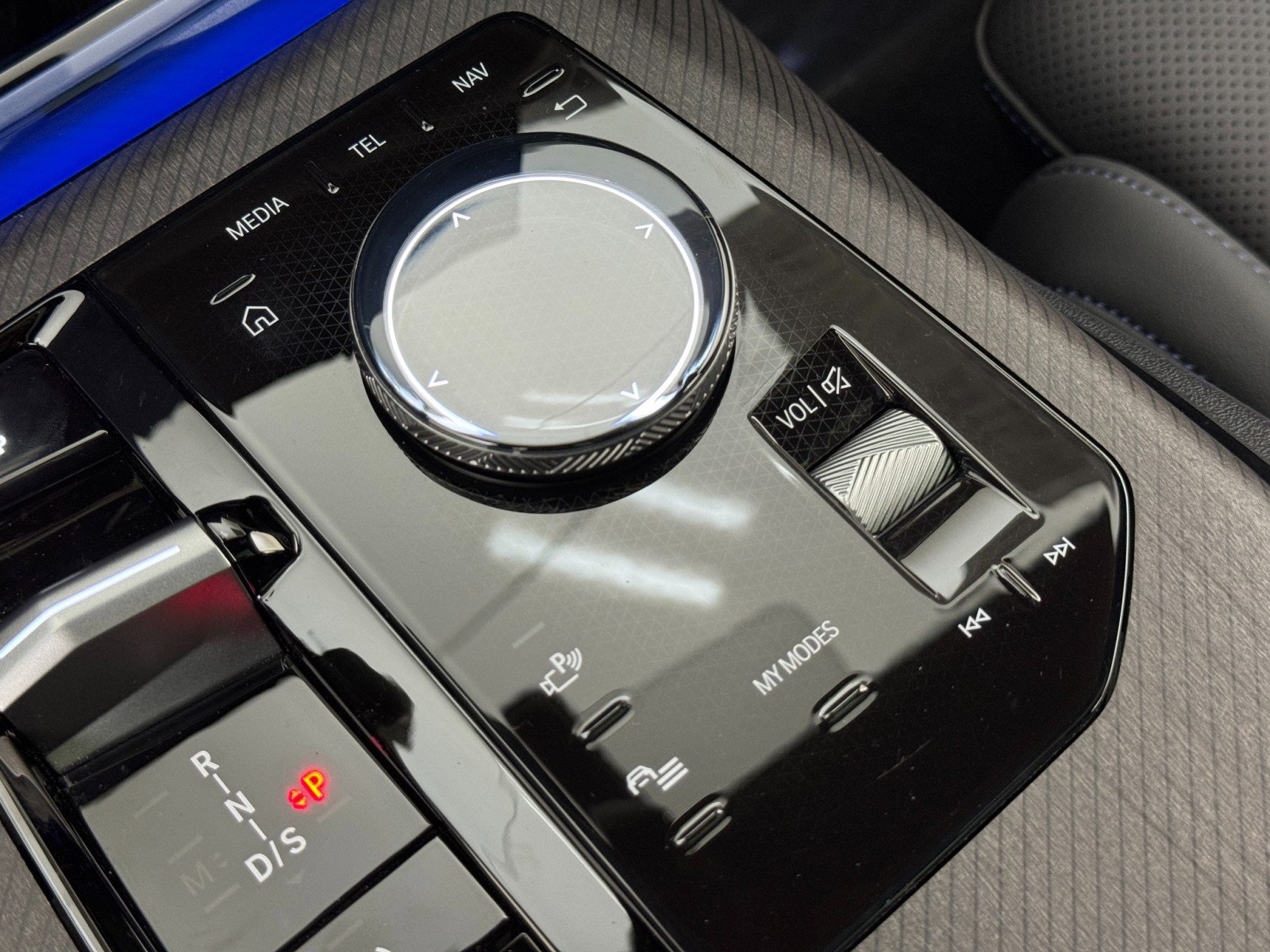 Used 2025 BMW X3 xDrive30i w/ M Sport Package image 30