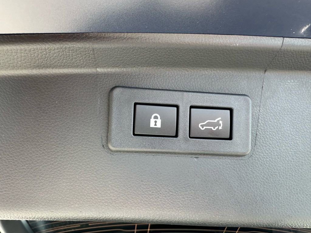 Used 2025 Subaru Outback Limited XT image 9