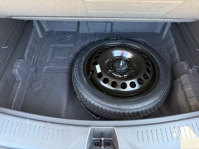 Used 2025 Buick Encore GX Sport Touring w/ Comfort Package FWD image 14