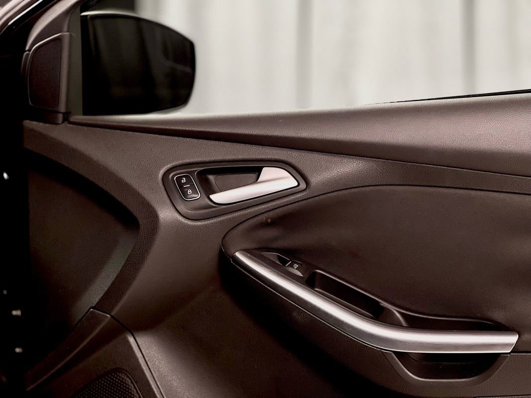 Used 2016 Ford Focus ST image 38