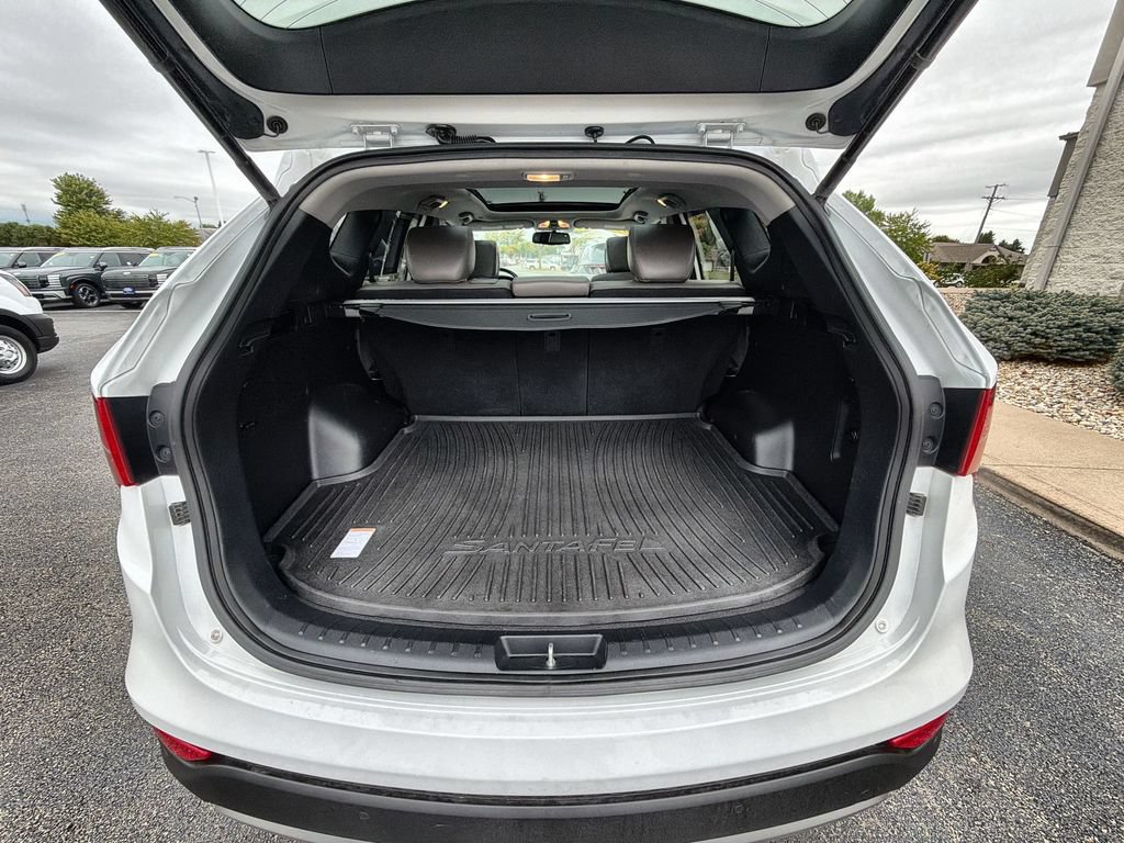 Used 2016 Hyundai Santa Fe Sport 2.0T w/ Option Group 05 FWD image 19