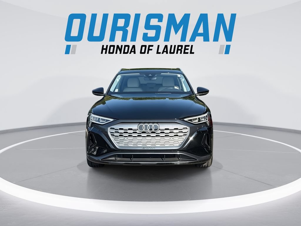Used 2024 Audi Q8 e-tron Premium Plus AWD/4WD image 3