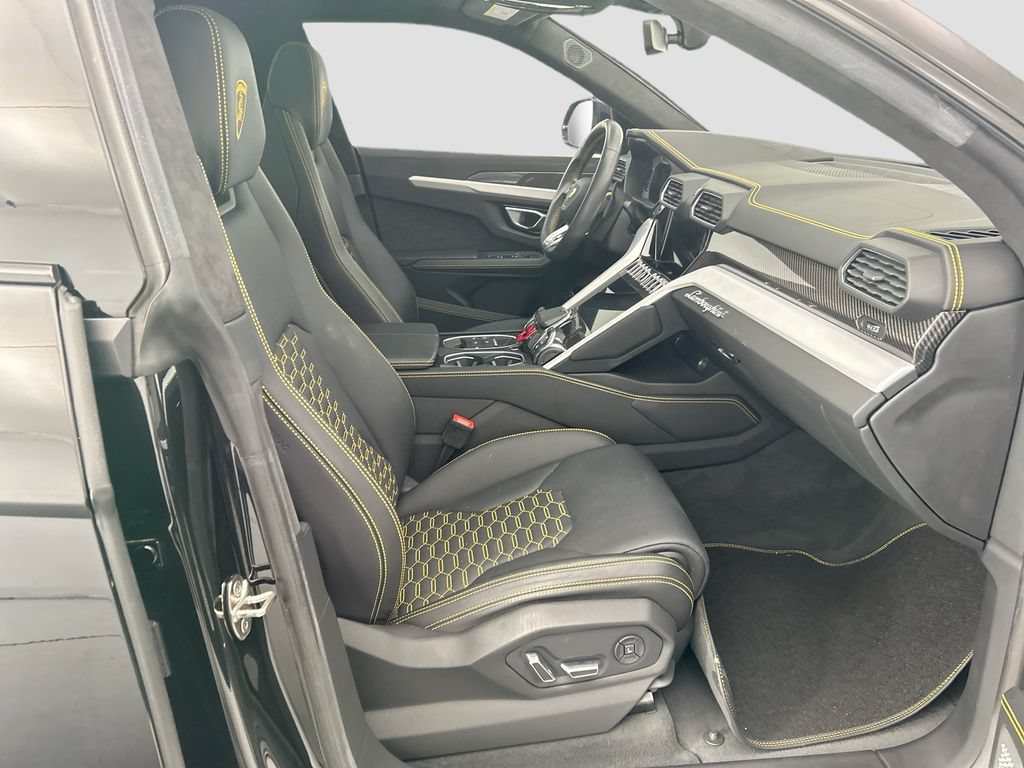 Used 2021 Lamborghini Urus AWD/4WD image 19