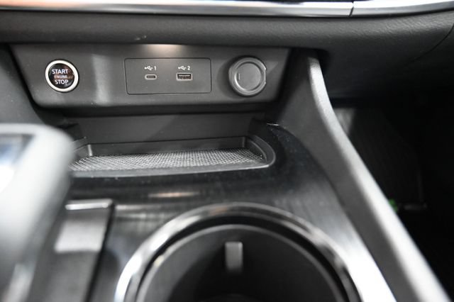 Used 2021 Nissan Rogue SV AWD/4WD image 18
