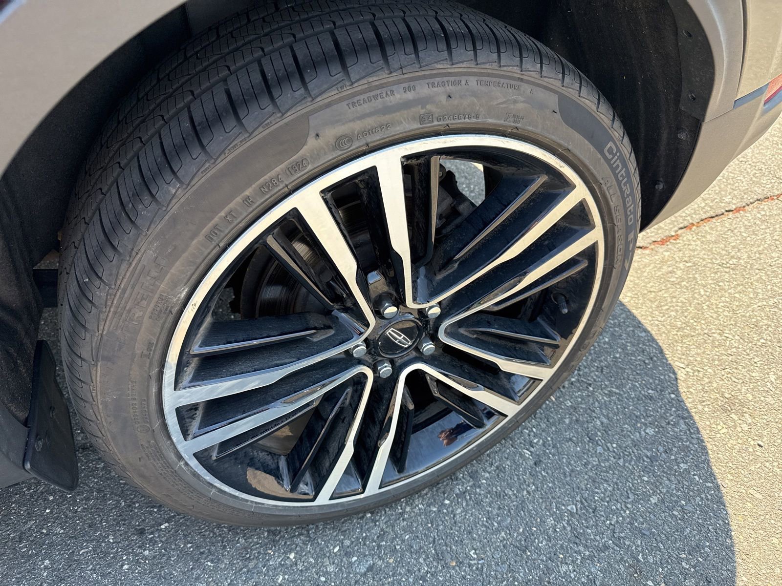 Used 2017 Lincoln MKC Reserve image 11