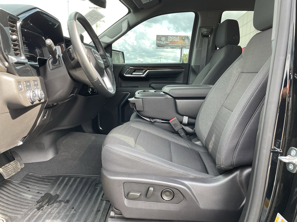 Used 2024 GMC Sierra 1500 Elevation image 10