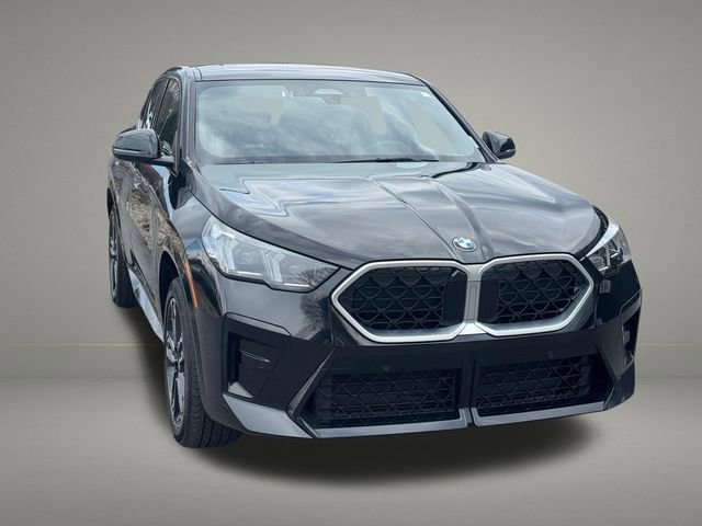 Used 2025 BMW X2 xDrive28i w/ M Sport Package image 8