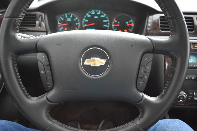 Used 2014 Chevrolet Impala LTZ FWD image 21
