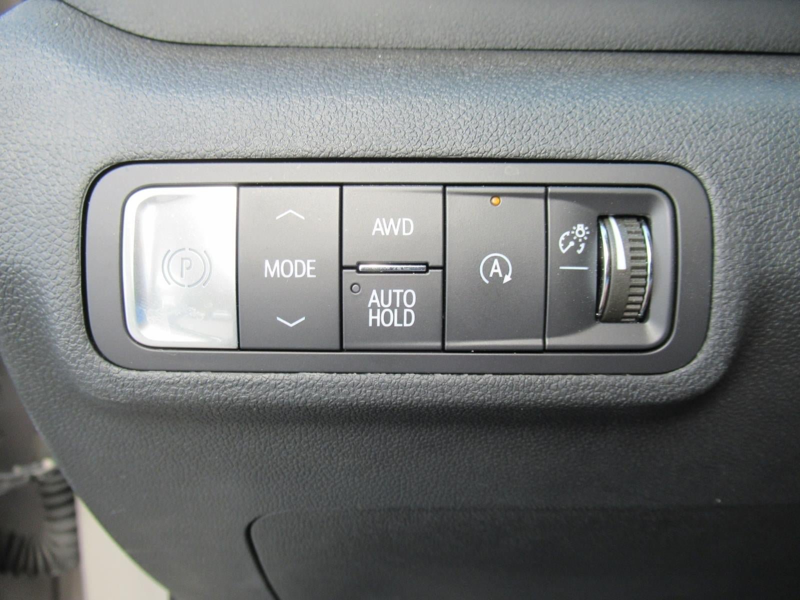 Used 2025 GMC Terrain Elevation w/ Elevation Premium Package AWD/4WD image 22