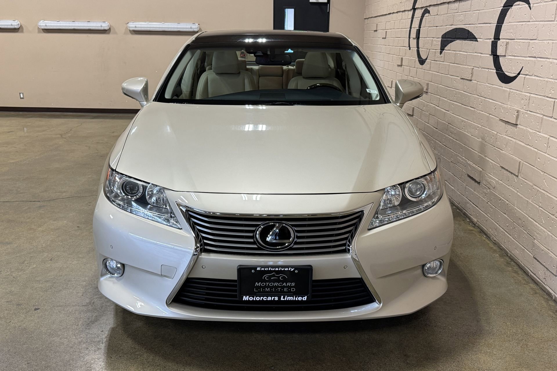 Used 2013 Lexus ES 350 image 8