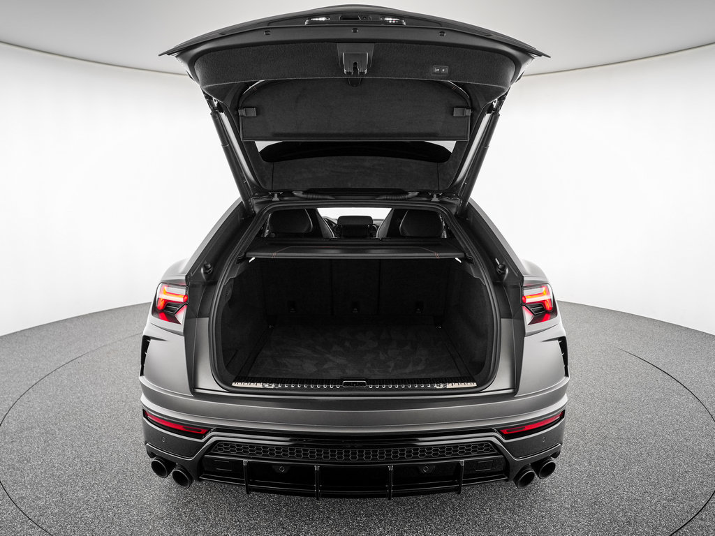 Used 2022 Lamborghini Urus AWD/4WD image 40