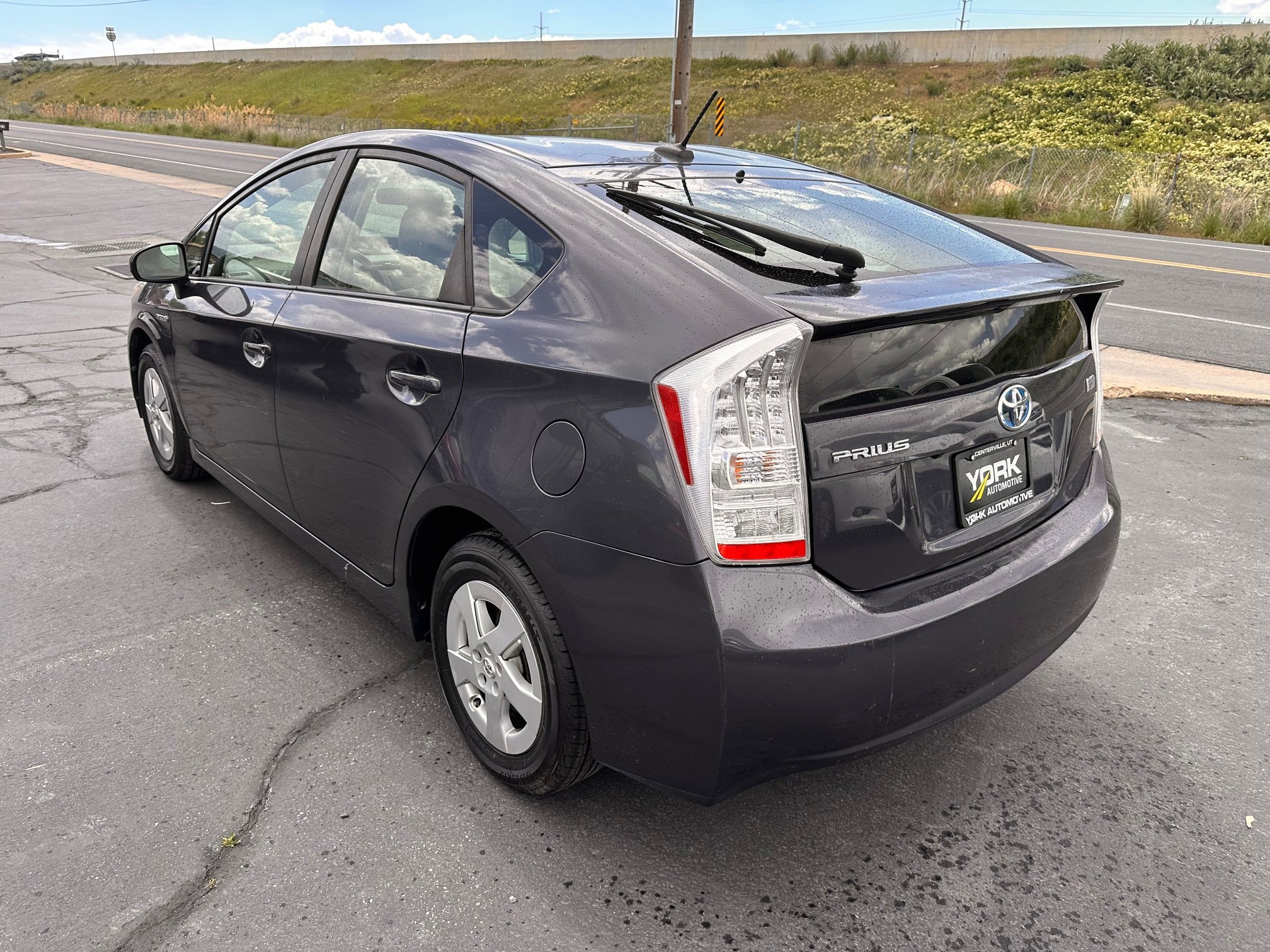 Used 2010 Toyota Prius Two FWD image 4