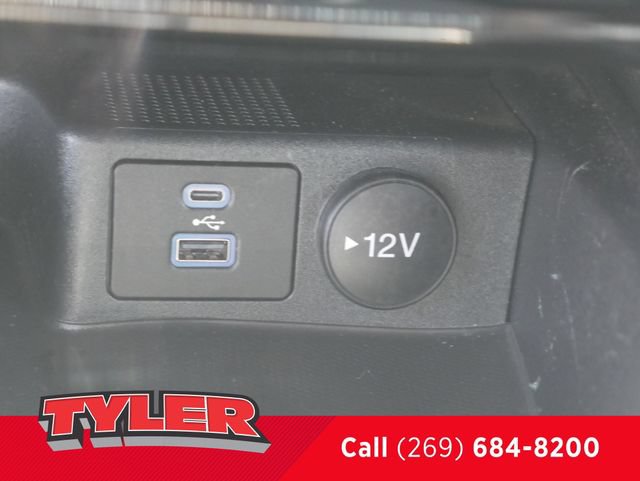 Used 2022 Ford Escape SEL w/ Technology Package AWD/4WD image 35