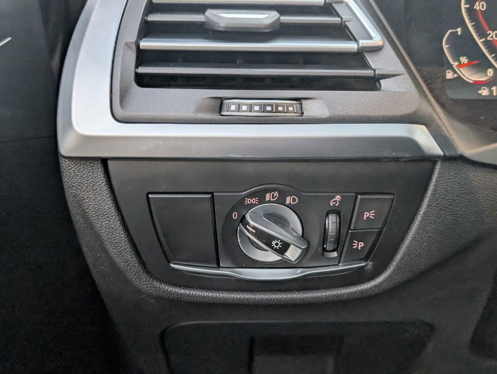 Used 2024 BMW X3 sDrive30i w/ Convenience Package RWD image 27