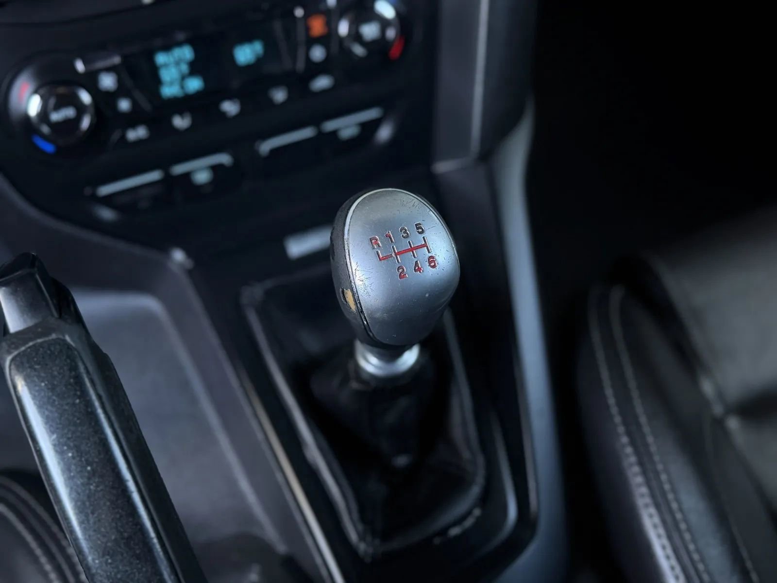 Used 2014 Ford Focus ST w/ Equipment Group 202A FWD image 32