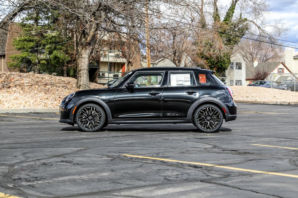 Used 2026 MINI Cooper 4-Door Hardtop FWD image 2