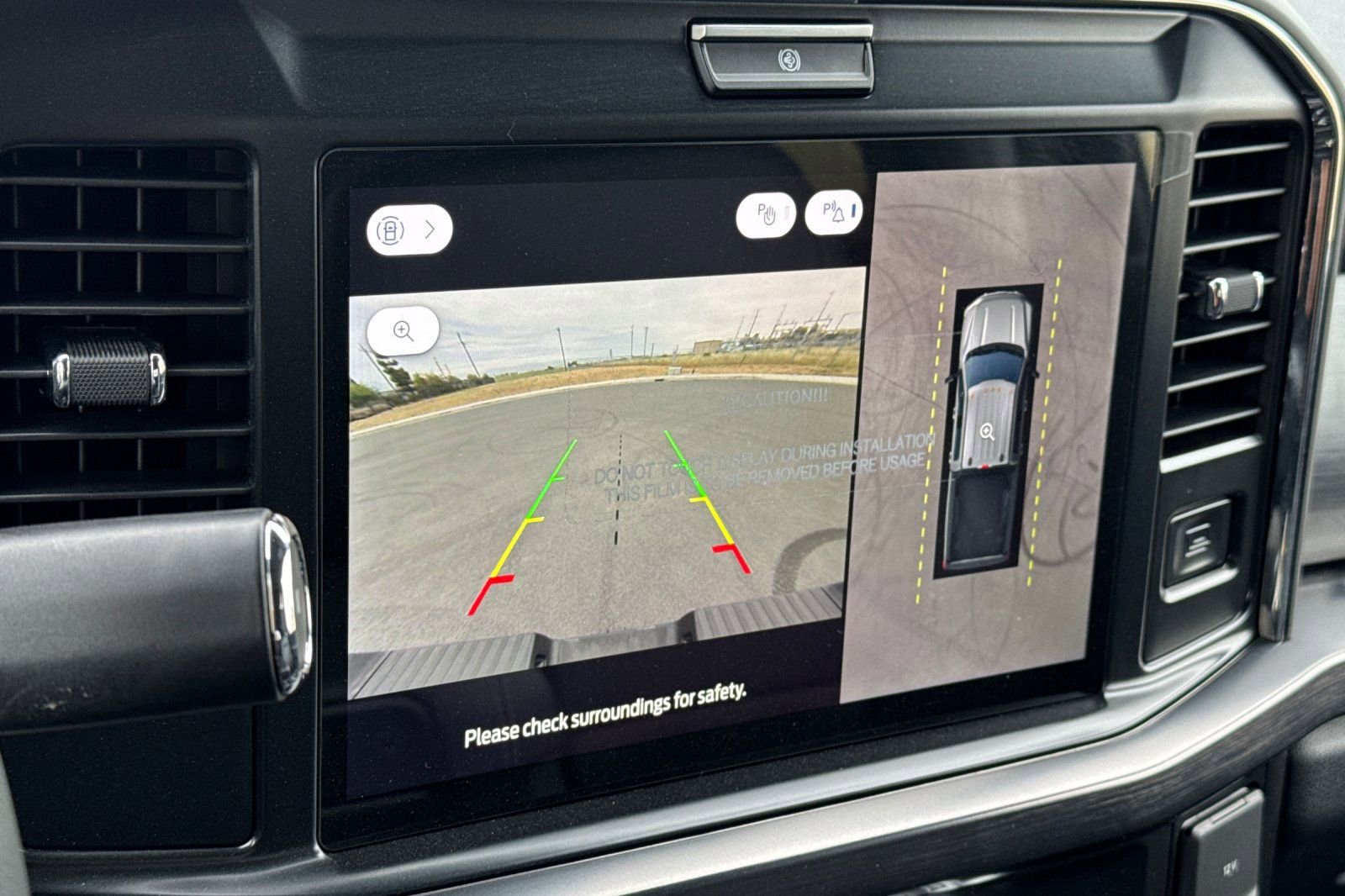 New 2026 Ford F250 Lariat w/ Black Appearance Package image 21