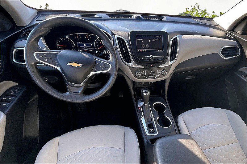 Used 2020 Chevrolet Equinox LT w/ LPO, Floor Liner Package AWD/4WD image 7