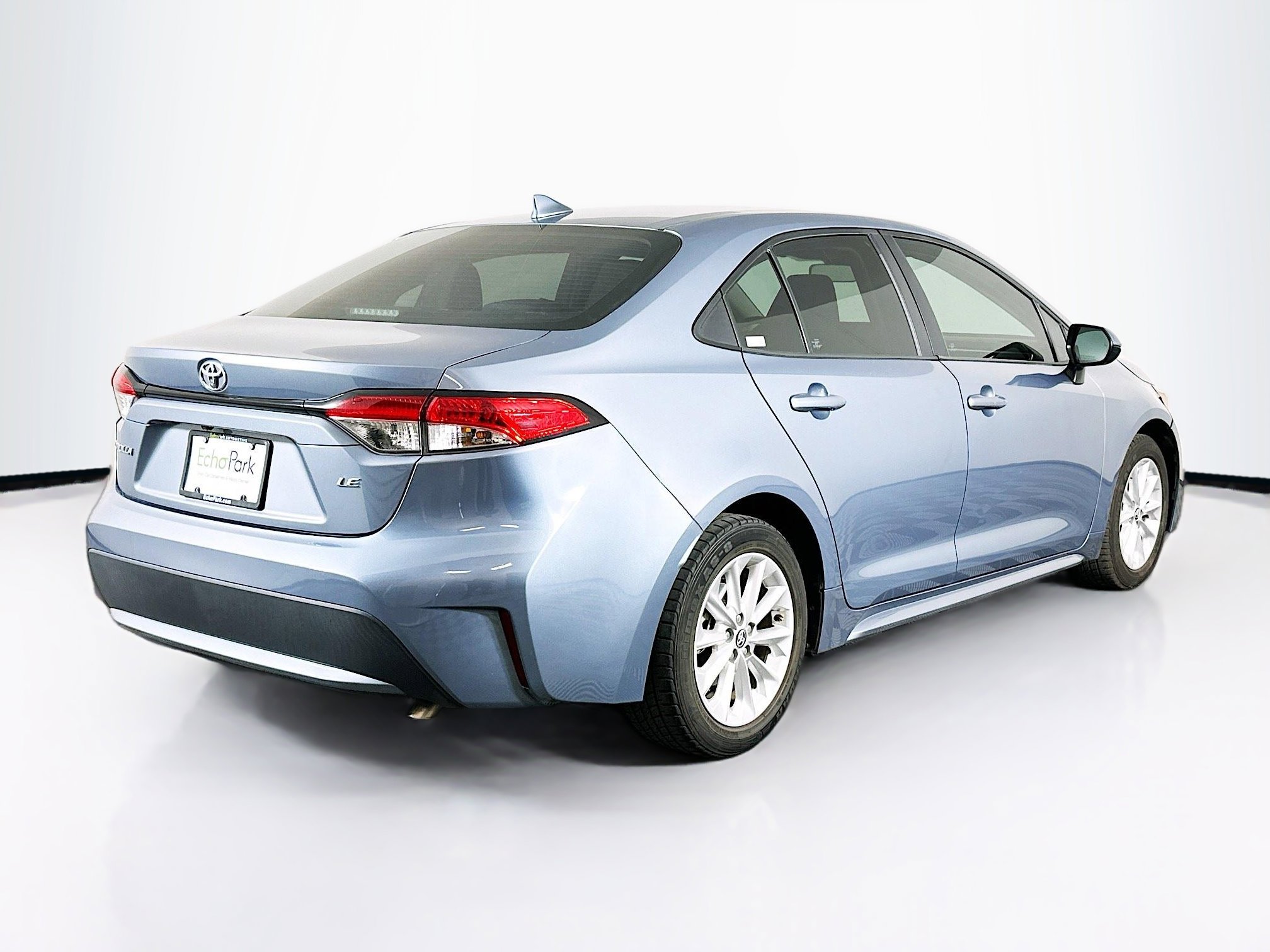Used 2020 Toyota Corolla LE w/ LE Convenience Package image 9