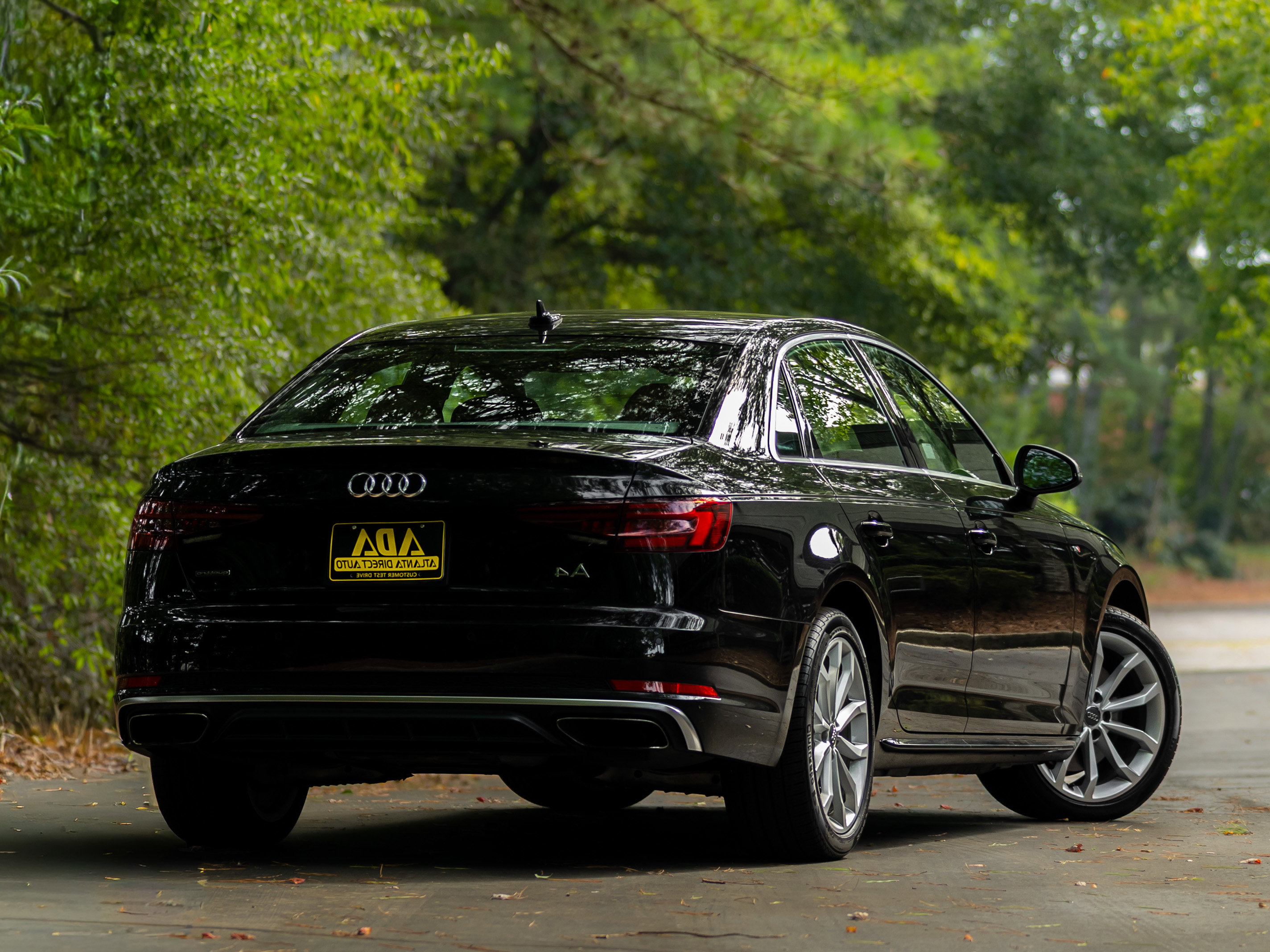 Used 2019 Audi A4 2.0T Premium Plus w/ Premium Plus Package image 4