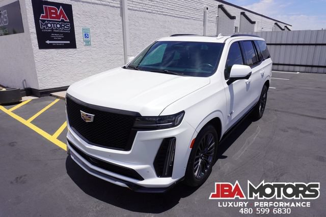 Used 2023 Cadillac Escalade V AWD/4WD image 16
