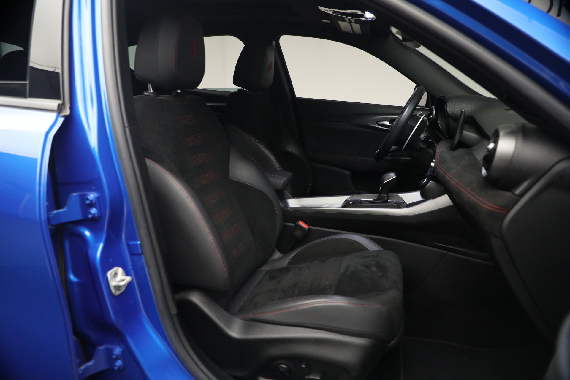 Used 2024 Alfa Romeo Tonale Ti AWD/4WD image 17