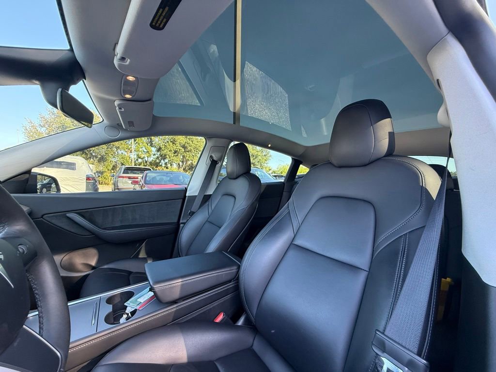 Used 2022 Tesla Model Y Performance AWD/4WD image 21