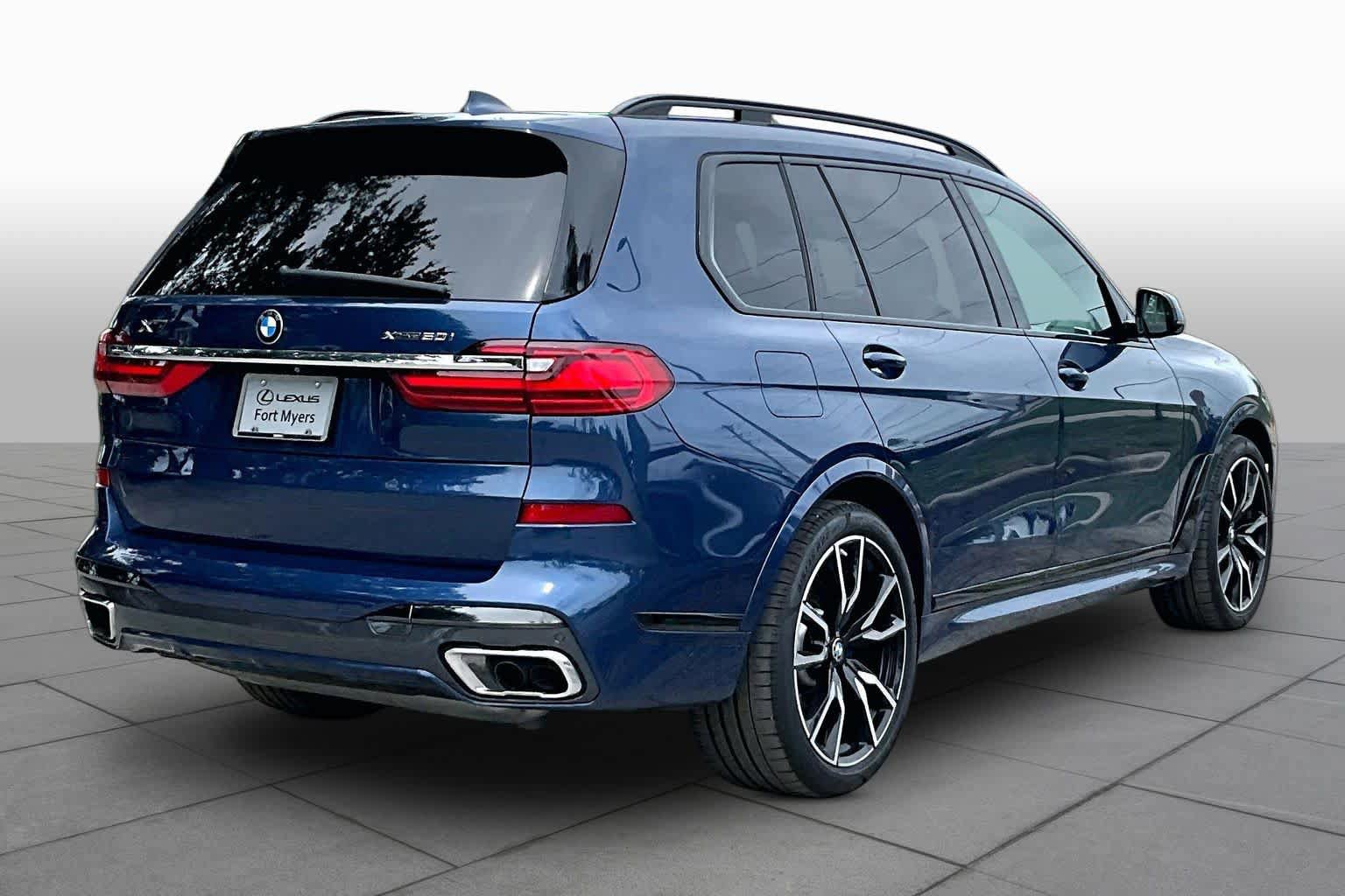 Used 2019 BMW X7 xDrive50i w/ M Sport Package AWD/4WD image 13