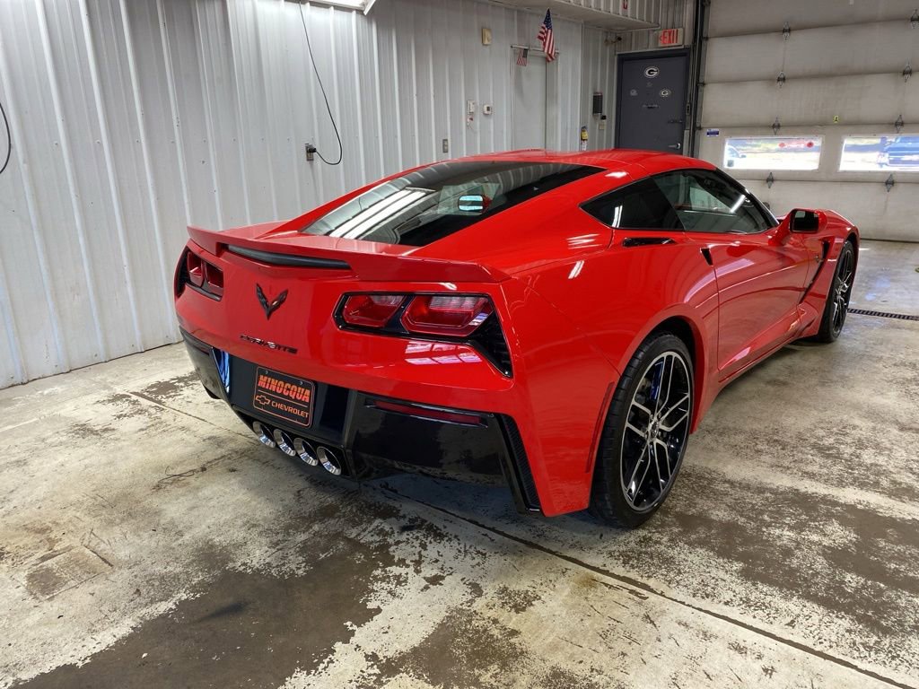 Used 2018 Chevrolet Corvette Stingray Coupe w/ Carbon Flash Badge Package RWD image 8
