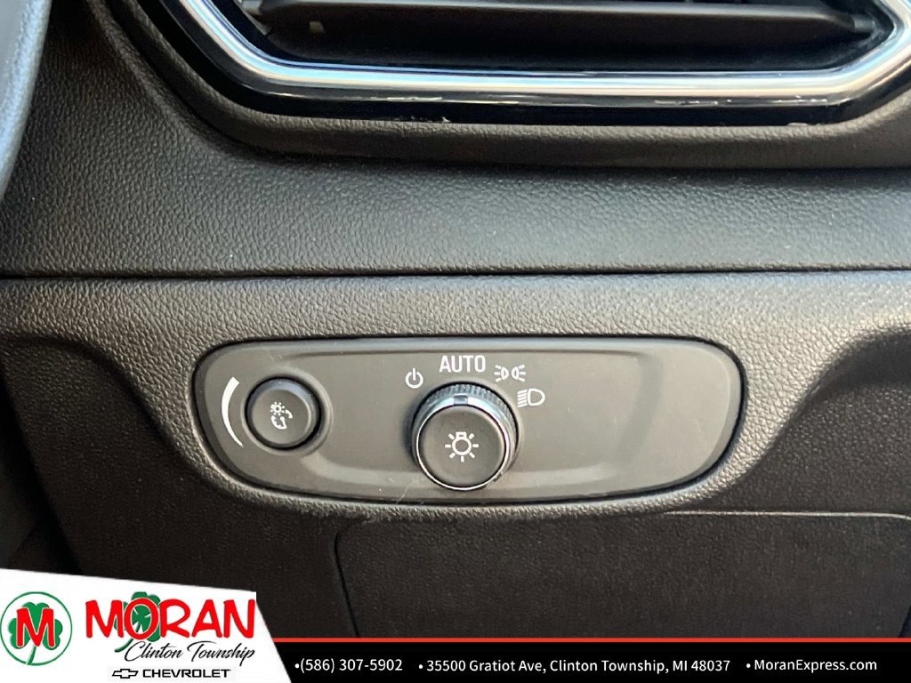 Certified 2023 Chevrolet Bolt EUV LT w/ Comfort Package FWD image 29
