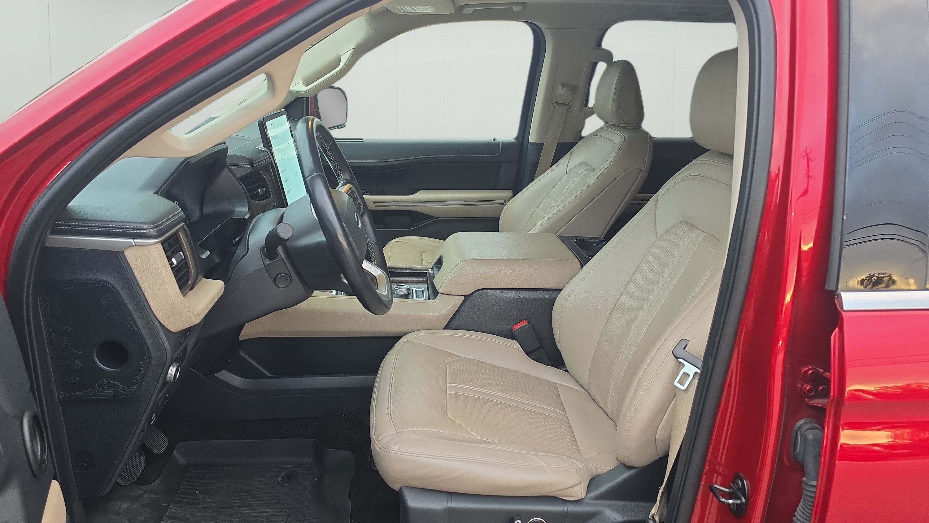 Used 2022 Ford Expedition Limited AWD/4WD image 9