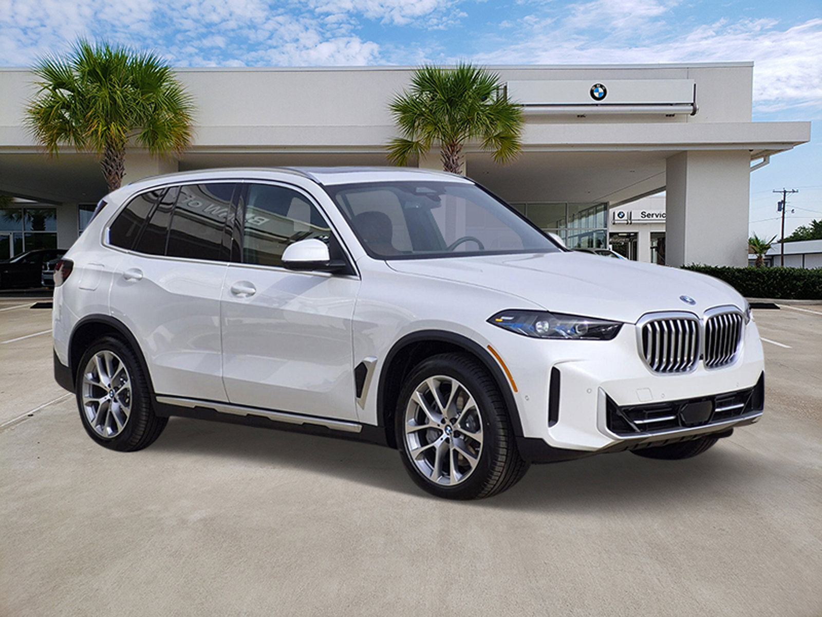 New 2026 BMW X5 xDrive50e w/ Climate Comfort Package image 3