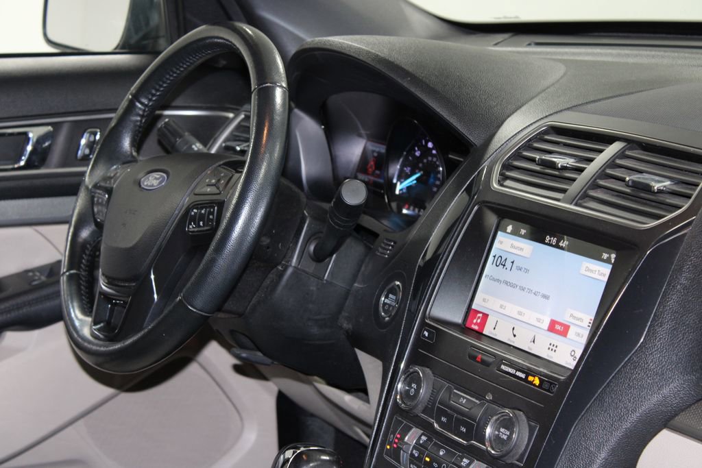 Used 2019 Ford Explorer XLT w/ Equipment Group 202A image 31