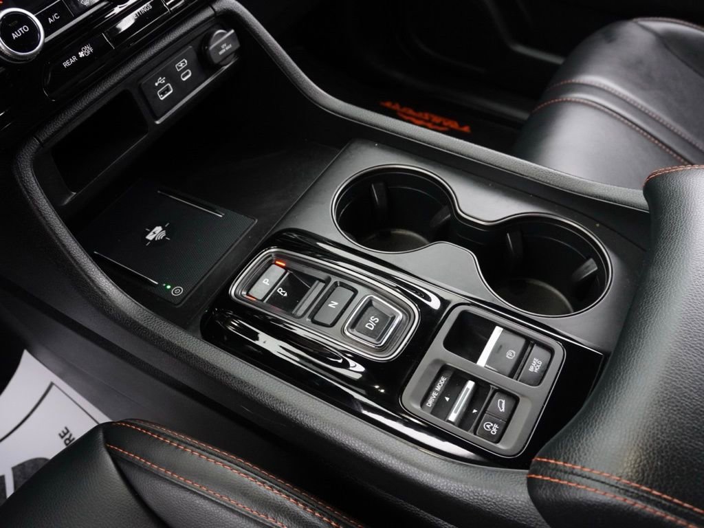 Used 2024 Honda Pilot TrailSport image 17