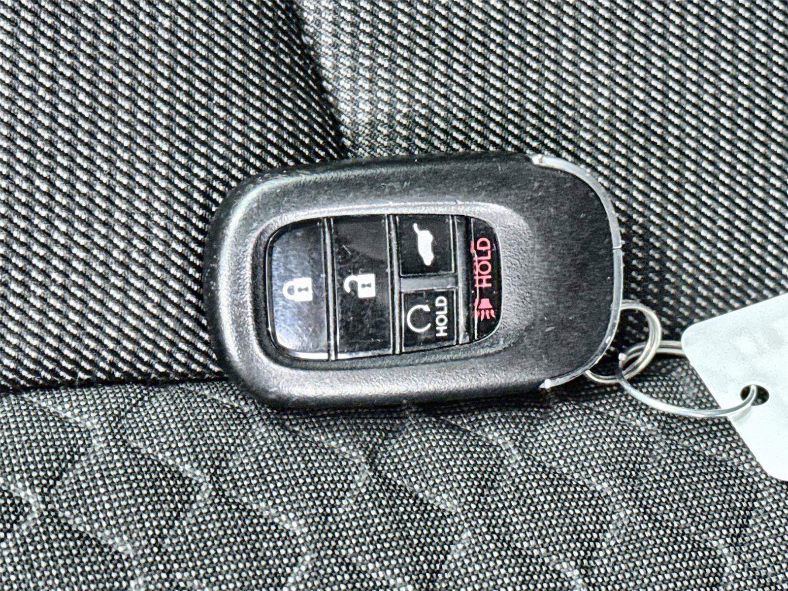 Certified 2023 Honda Pilot Sport image 36