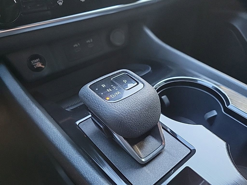 Certified 2024 Nissan Rogue S image 26