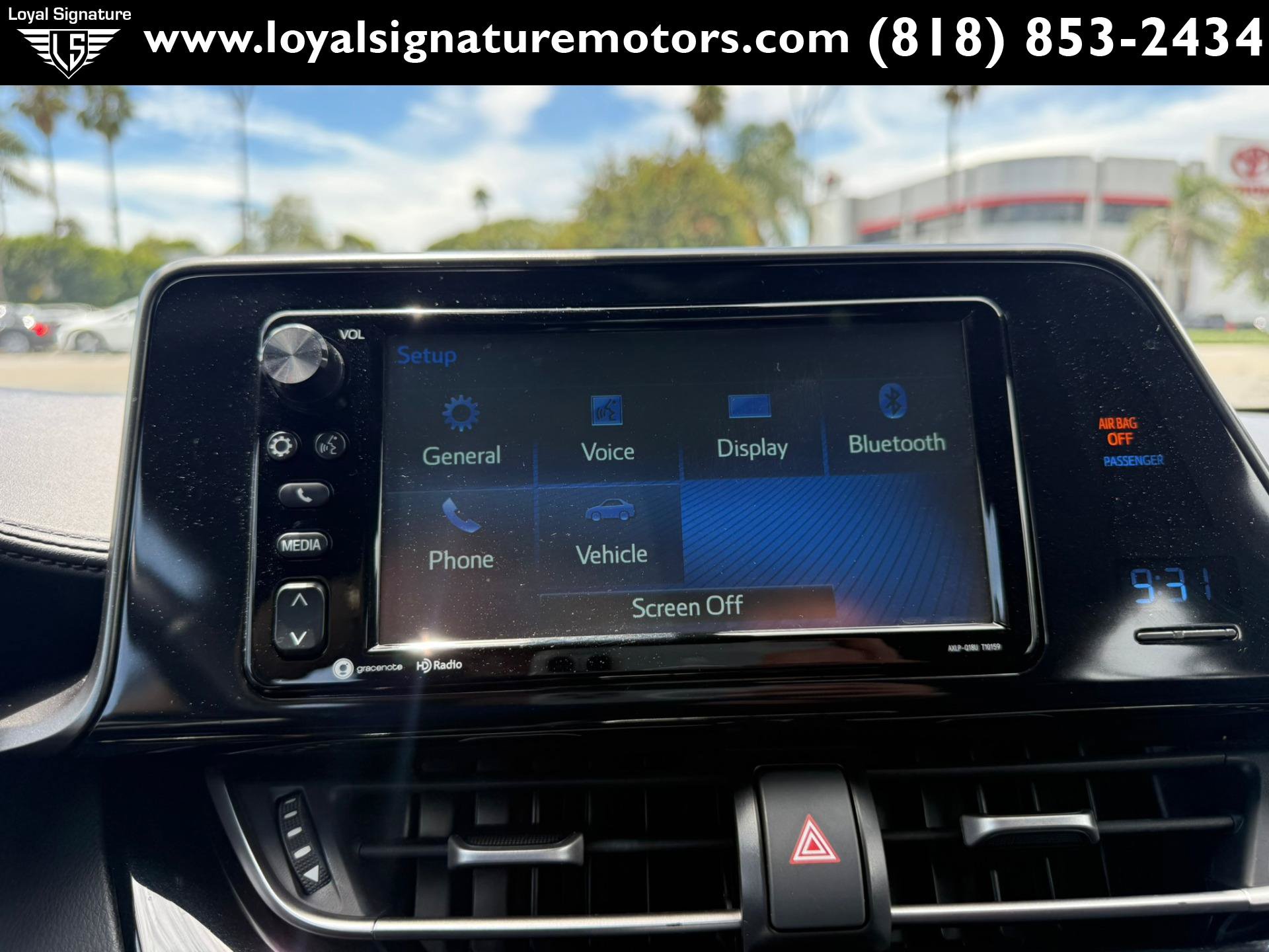 Used 2018 Toyota C-HR XLE FWD image 20