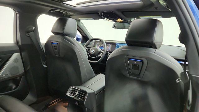 Used 2026 BMW 530i xDrive image 26