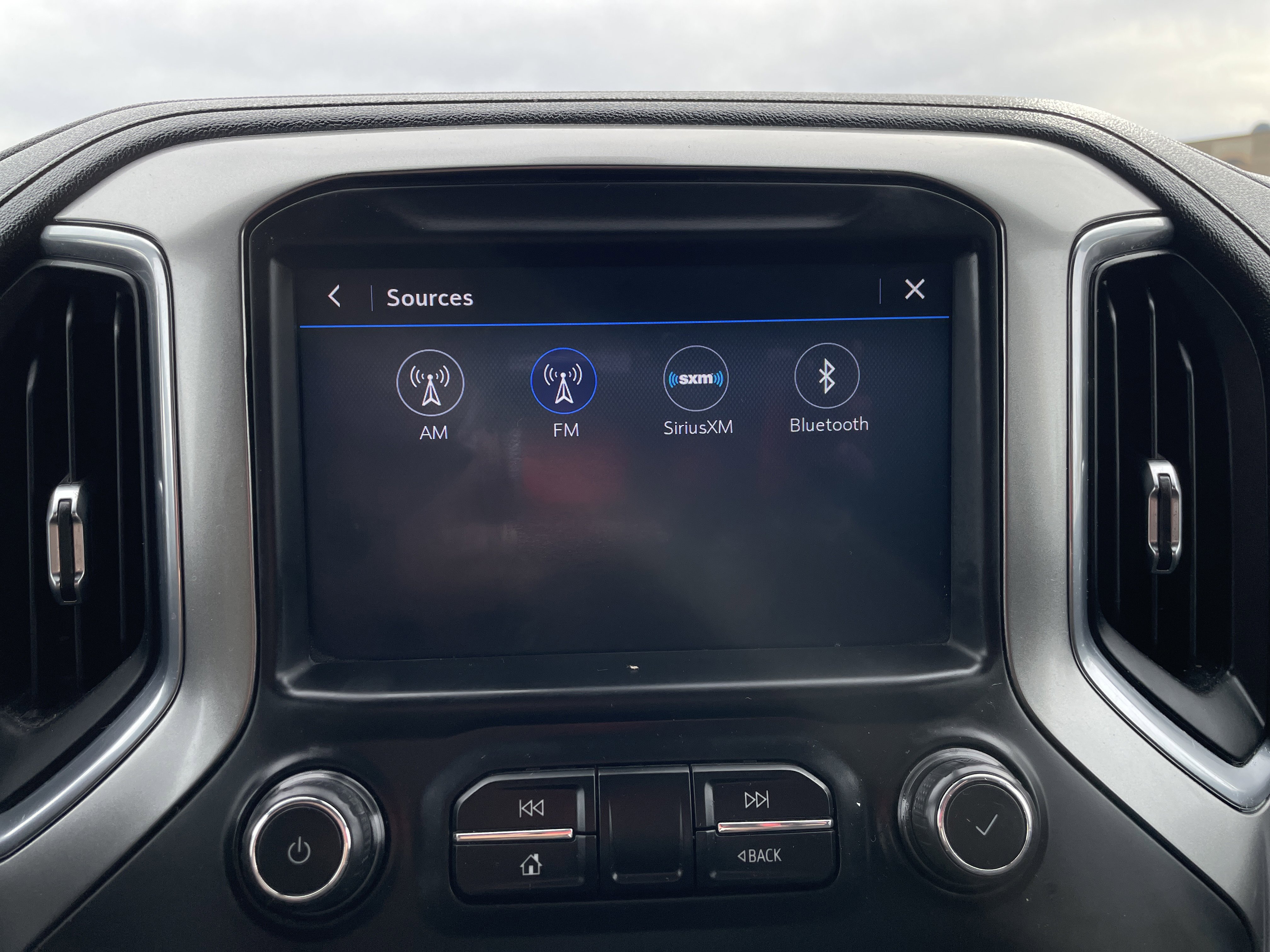 Used 2021 Chevrolet Silverado 1500 RST image 12