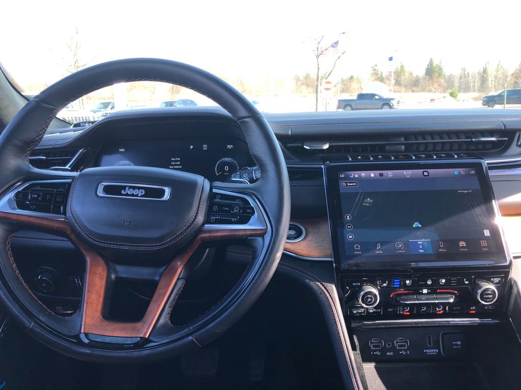 Certified 2022 Jeep Grand Cherokee L Summit image 32