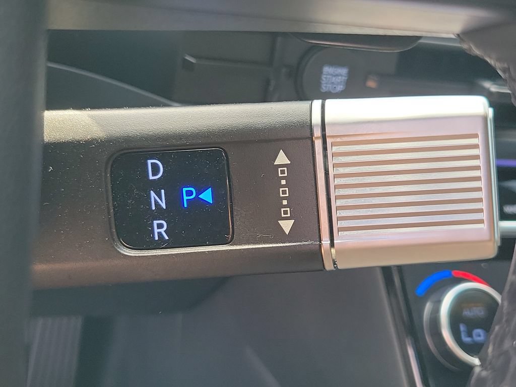Used 2025 Hyundai Santa Fe Calligraphy FWD image 29