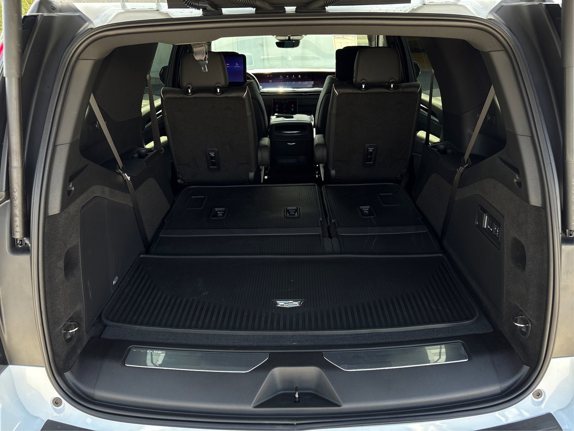 New 2026 Cadillac Escalade Sport image 11