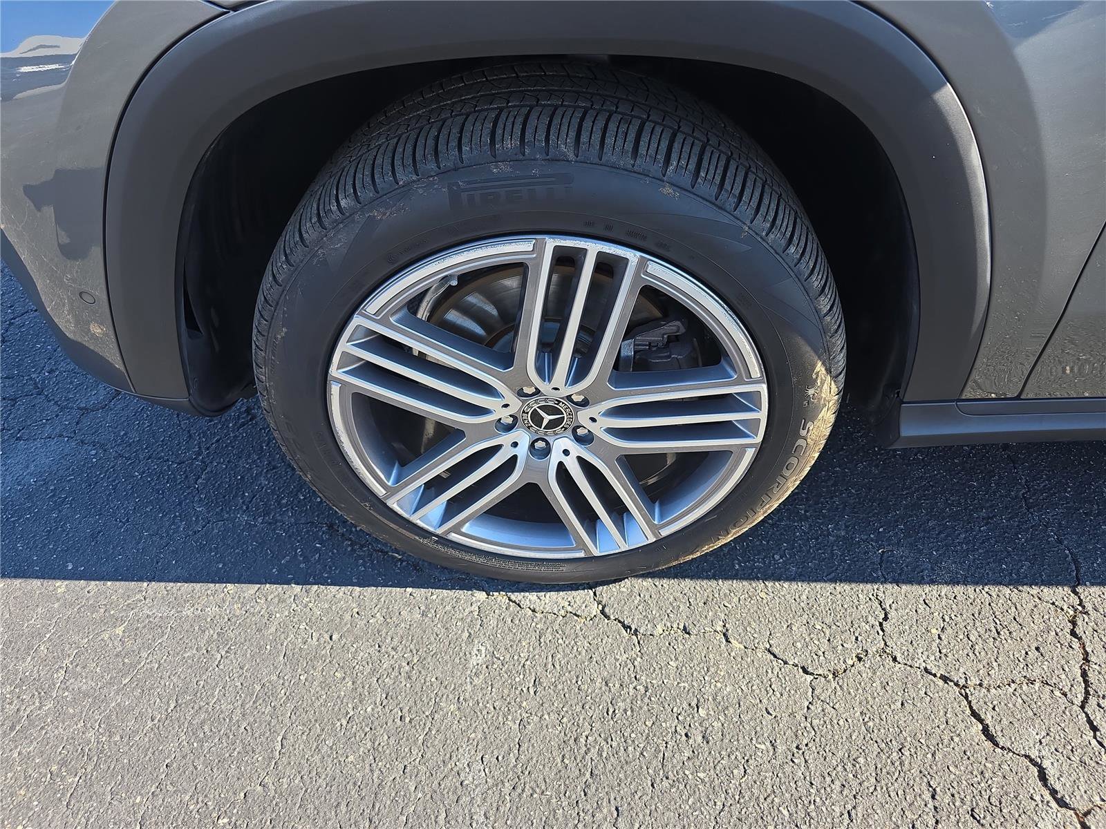 Used 2021 Mercedes-Benz GLS 450 4MATIC image 11