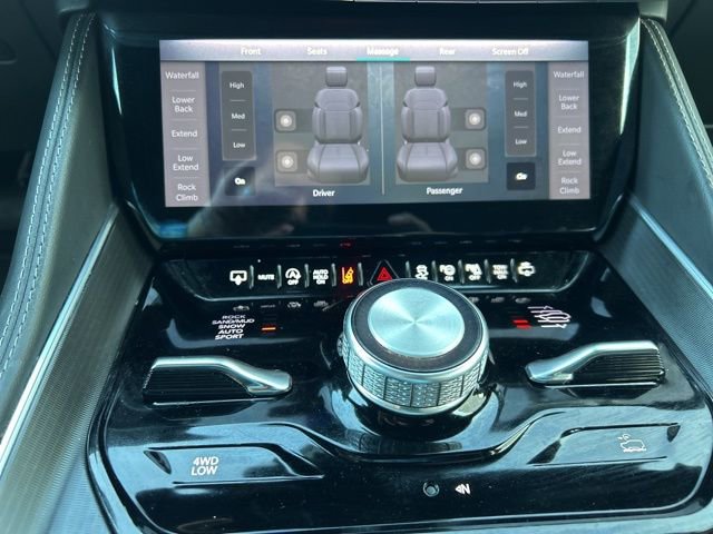 Used 2024 Jeep Grand Wagoneer L Series II w/ Quick Order Packagew 28T image 20