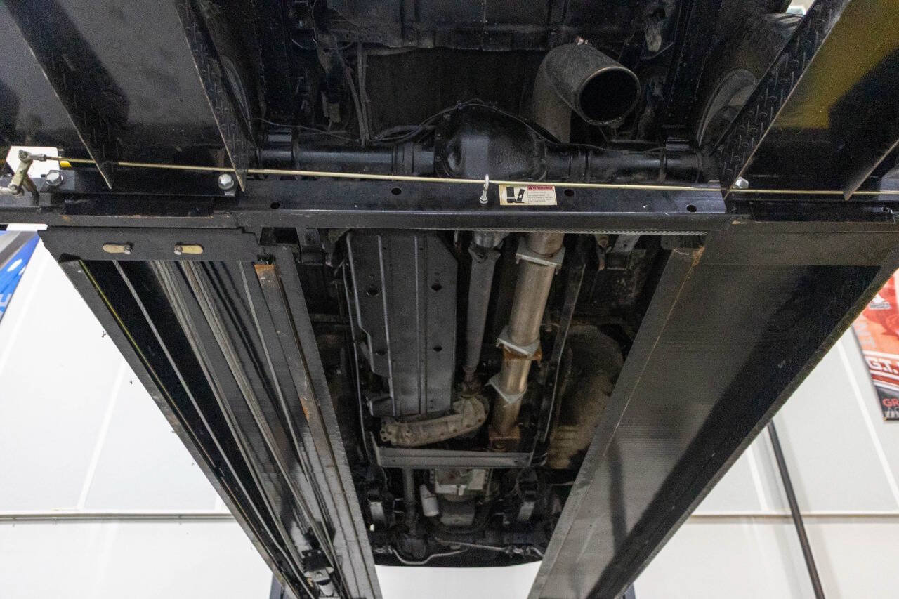 Used 1997 Ford F250 4x4 Regular Cab Heavy Duty image 18