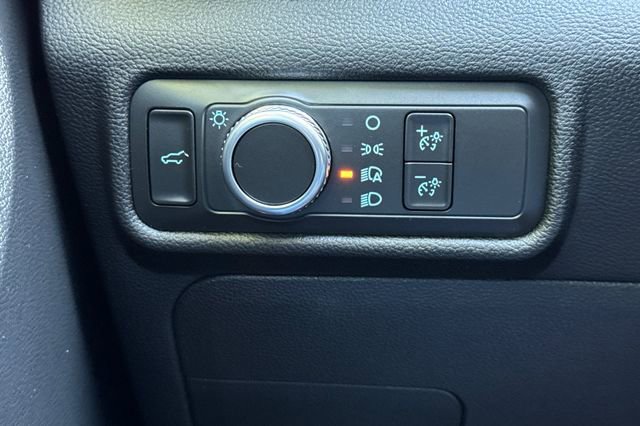 Used 2022 Ford Explorer 2WD image 31