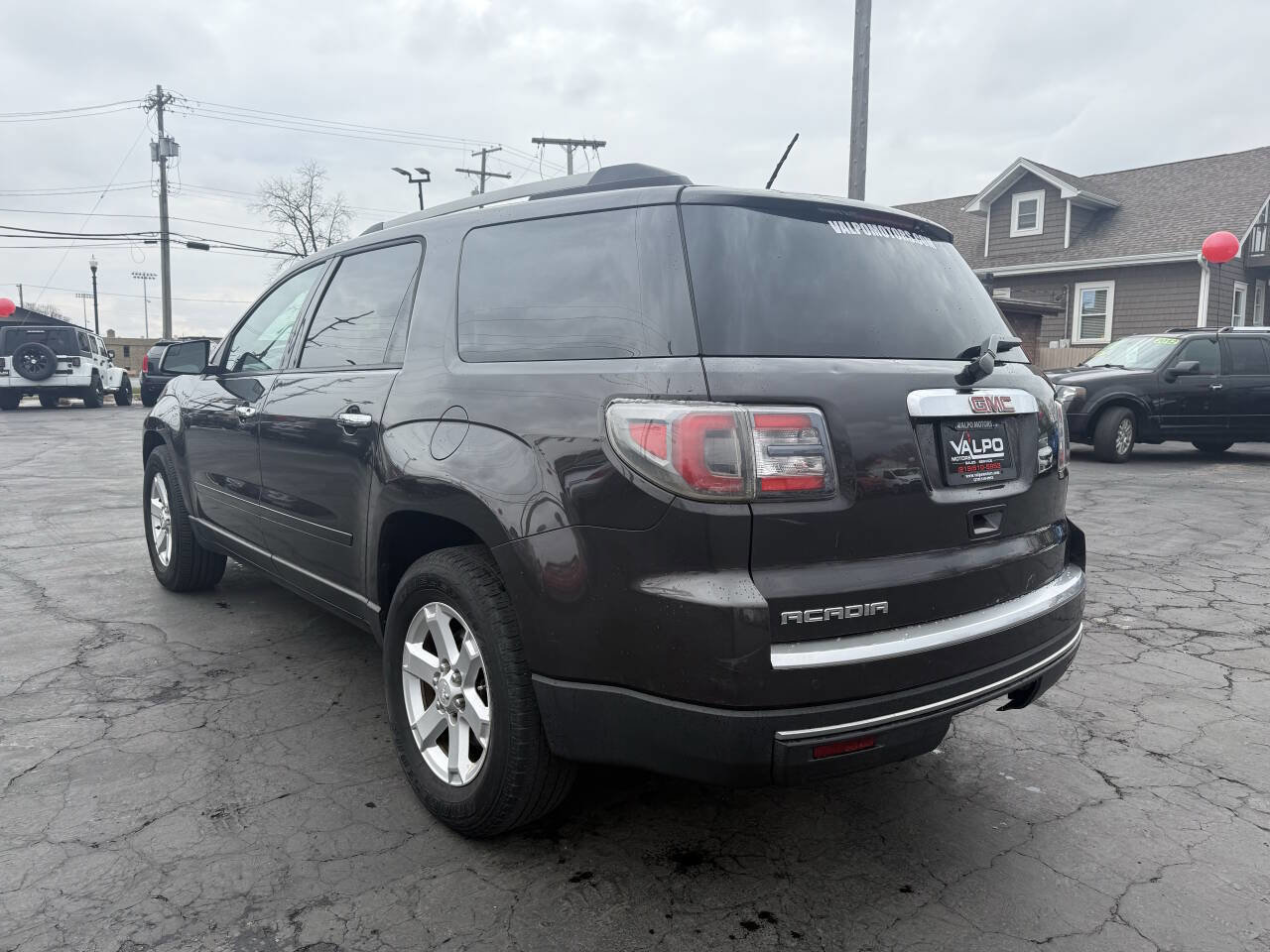 Used 2014 GMC Acadia SLE image 3