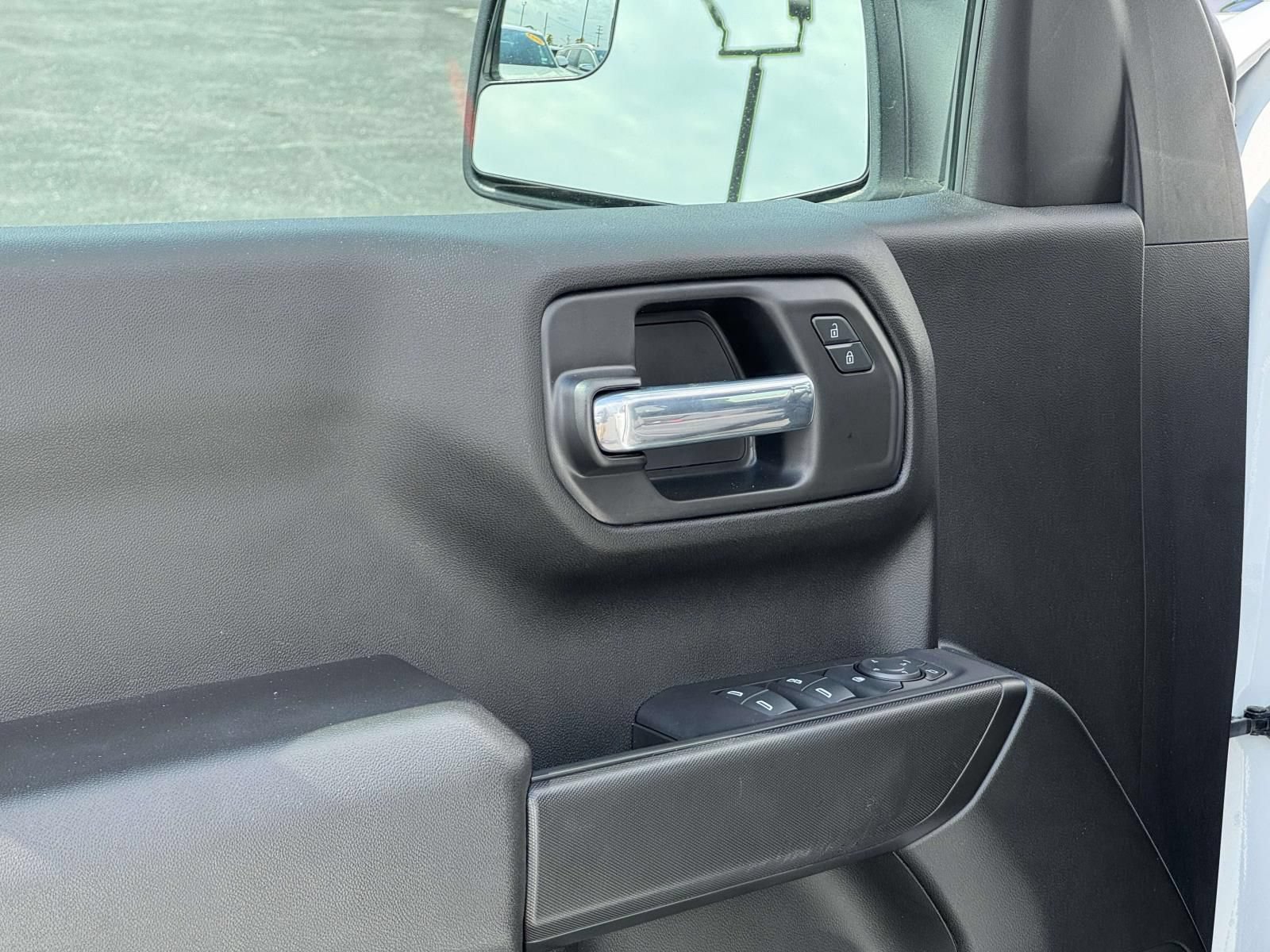 Used 2023 Chevrolet Silverado 1500 Custom AWD/4WD image 18