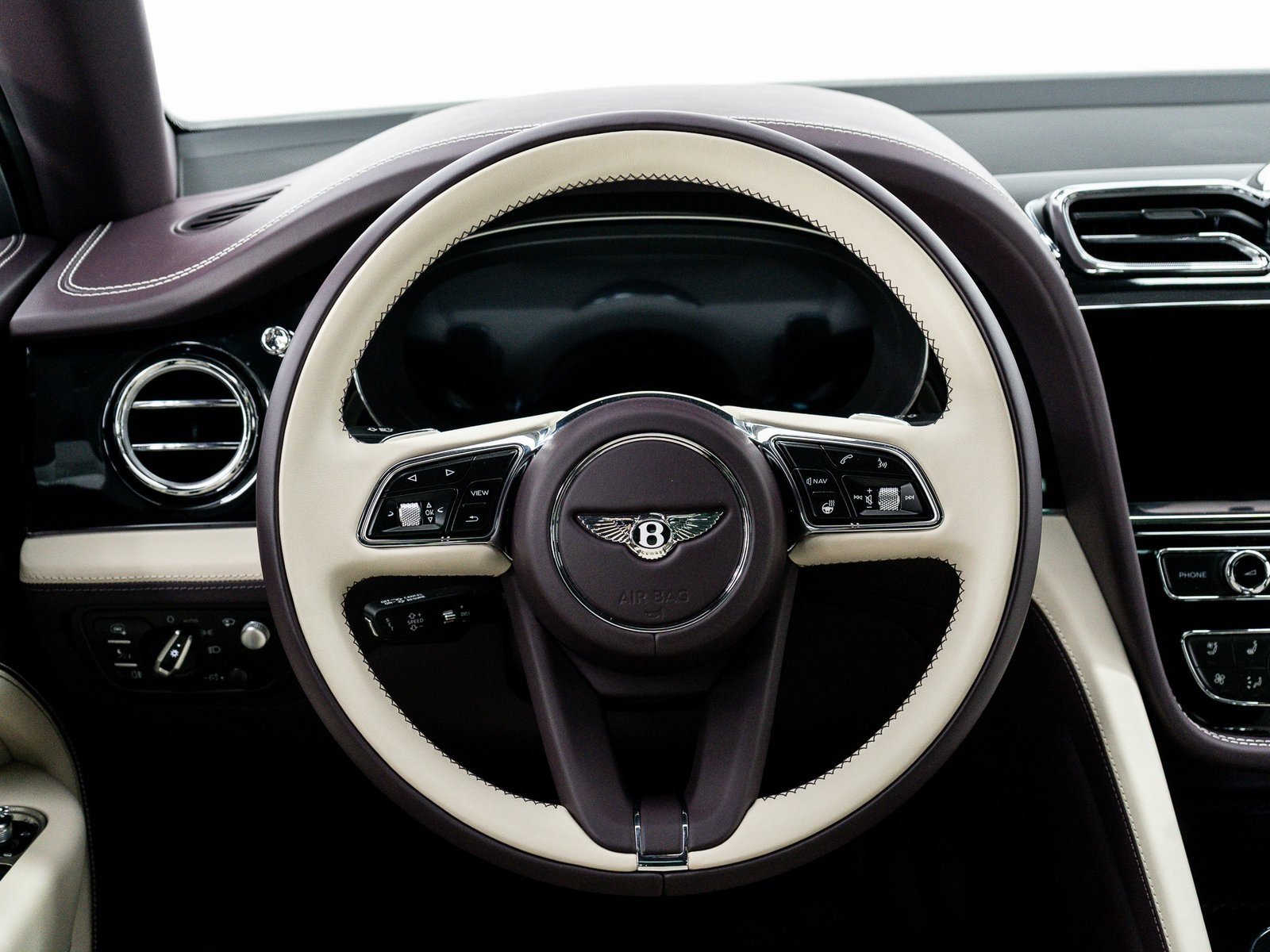 Certified 2023 Bentley Bentayga Extended Wheelbase image 30